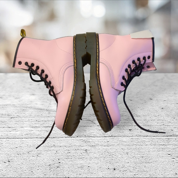 Dr  Martens pink combat boots size 9 - Picture 9 of 15